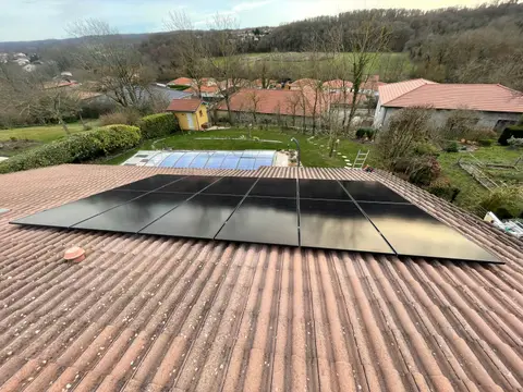 Mise en service : Une installation solaire de 6 kWc à Villefontaine (38)