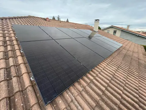 Mise en service : Une installation solaire de 6 kWc à Villefontaine (38)