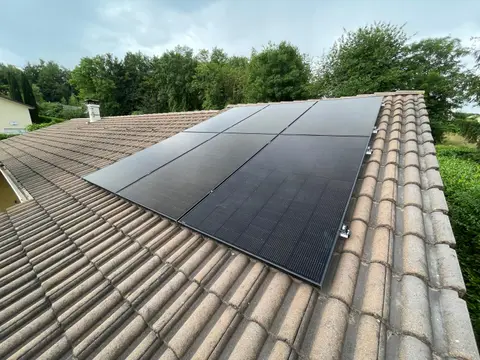 Installation panneaux photovoltaïque à St-Alban-de-Roche (38)