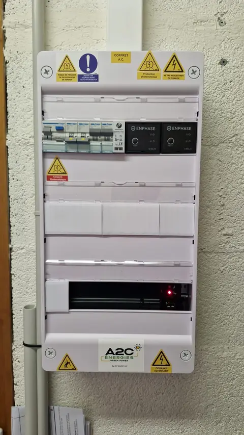 Installation panneaux photovoltaïque à St-Alban-de-Roche (38)