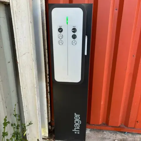 Installation d'une borne de recharge à Domarin (38)