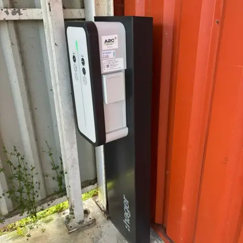 Installation d'une borne de recharge à Domarin (38)