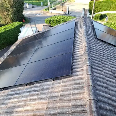 Installation d’une centrale photovoltaïque à Meyrieu Les Etangs