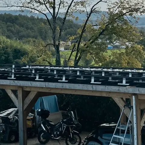 Installation d'une centrale photovoltaïque sur carport à Courtenay