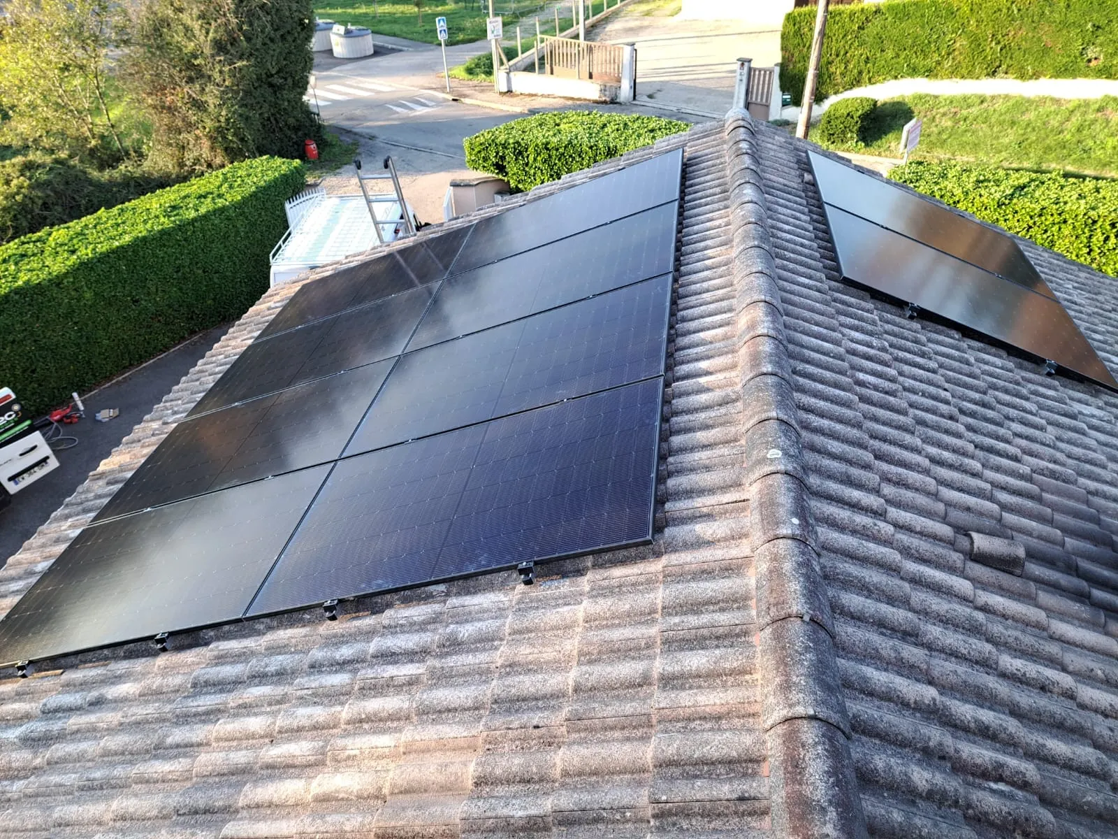 Installation d’une centrale photovoltaïque à Meyrieu Les Etangs