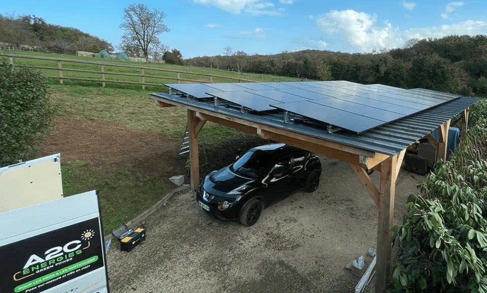 Installation d'une centrale photovoltaïque sur carport à Courtenay