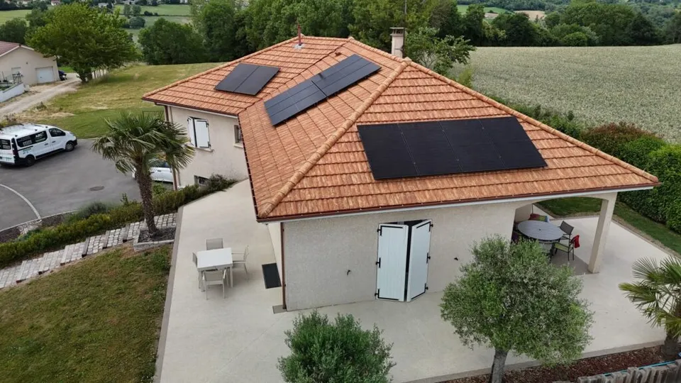 Installation photovoltaïque de 6 kWc à Saint-Agnin-sur-Bion (38)