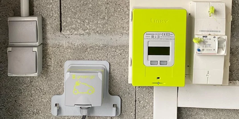 Installation d’une prise renforcée à Bourgoin-Jallieu