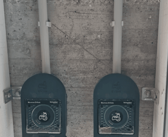 Borne de recharge pour véhicule électrique