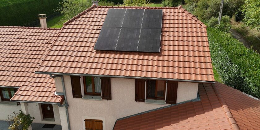 Installation photovoltaïque à Chèzeneuve