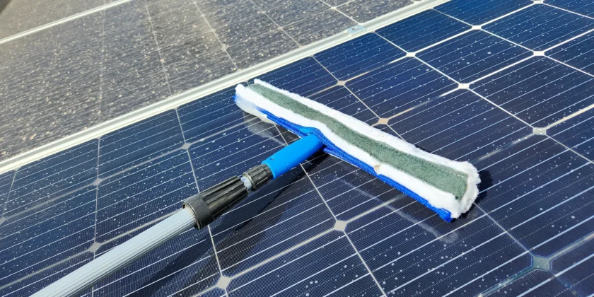Pourquoi et combien coûte le nettoyage de vos panneaux photovoltaïques ?