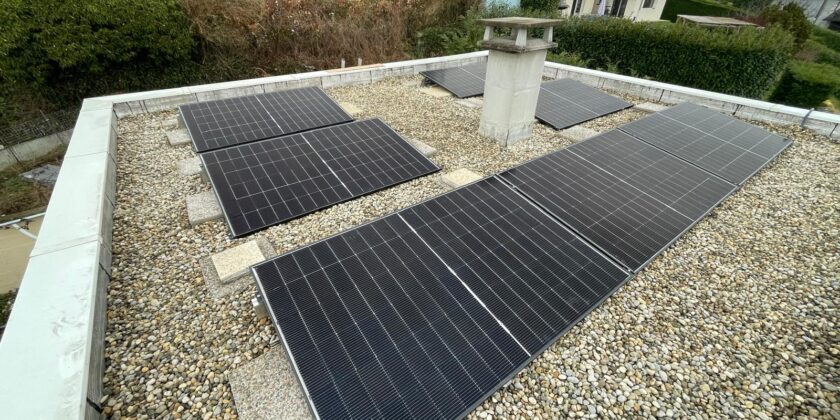 Installation de Panneaux Photovoltaïques à Dullin (73) : Autoconsommation et Stockage sur Toit Terrasse