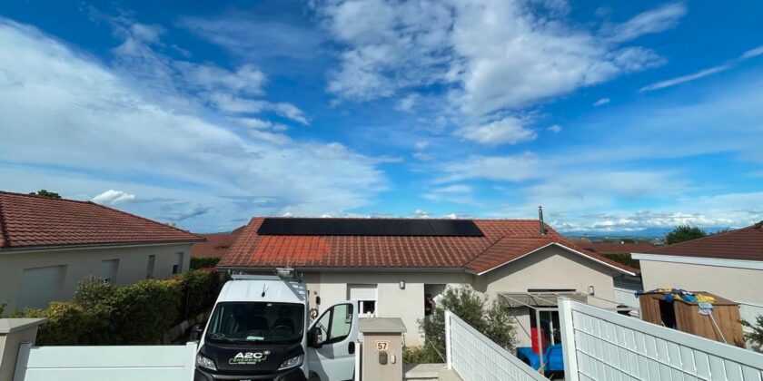 Installation Solaire à Roche (38) : Une Centrale Photovoltaïque de 4,5 kWc
