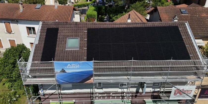 Installation photovoltaïque pour un professionnel à Nivolas-Vermelle (38)
